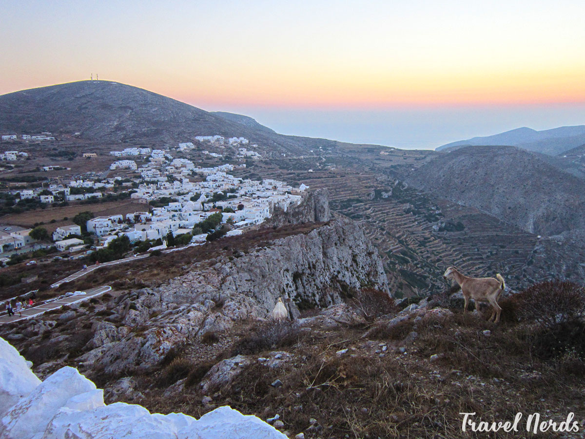 Θέα στη Χώρα Φολεγάνδρου